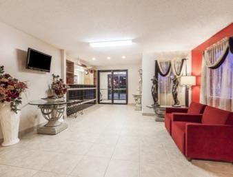 Super 8 By Wyndham Arlington East Hotel Interior photo